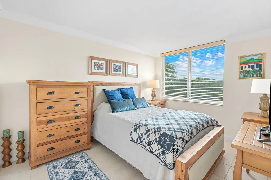 9470 Live Oak Place Davie FL 33324
