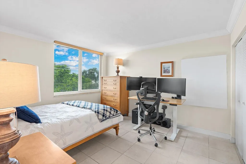 9470 Live Oak Place Davie FL 33324