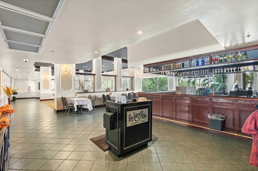 9470 Live Oak Place Davie FL 33324