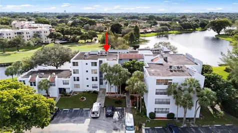 9470 Live Oak Place Davie FL 33324