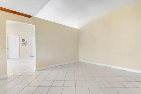 4245 NW 114th Avenue Sunrise FL 33323