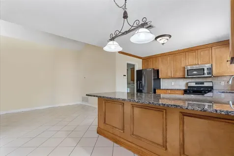 4245 NW 114th Avenue Sunrise FL 33323