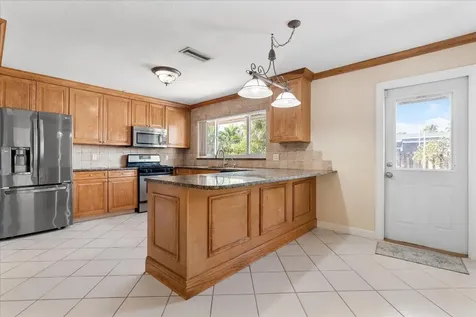 4245 NW 114th Avenue Sunrise FL 33323