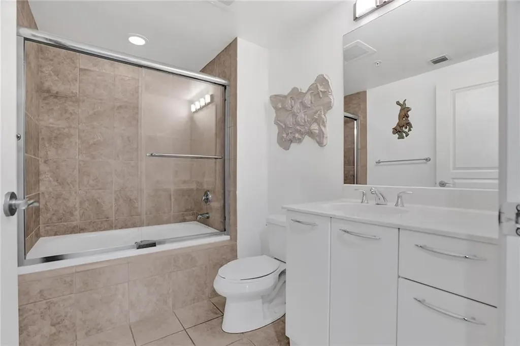 350 SE 2nd Street Fort Lauderdale FL 33301