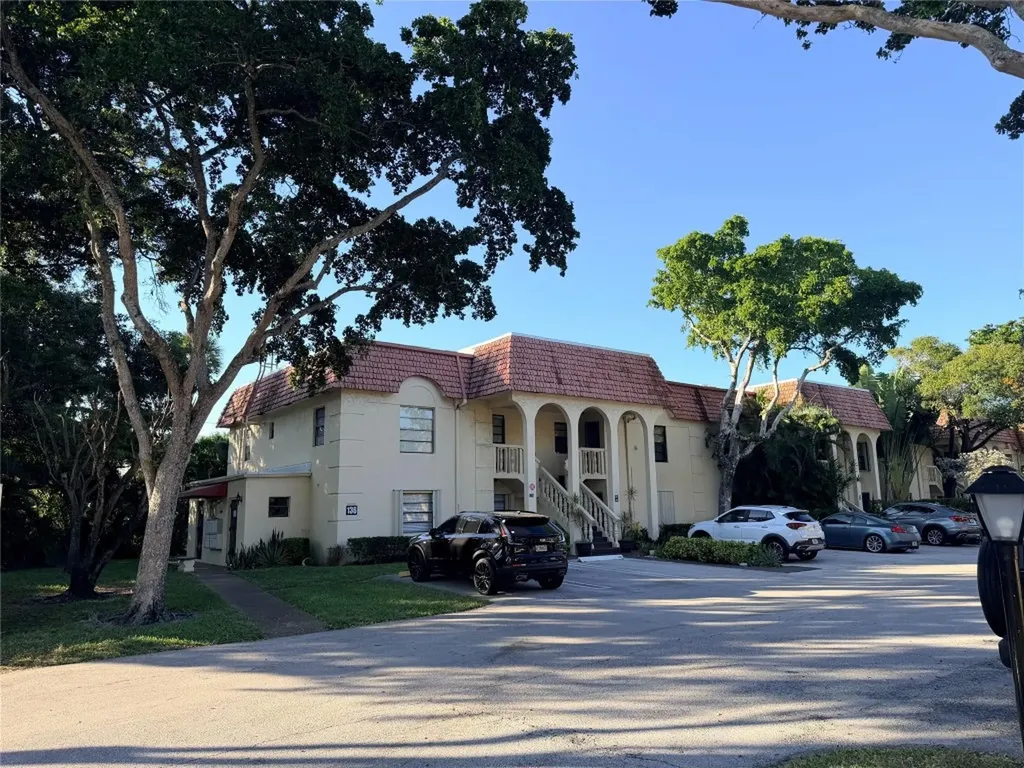 136 S Cypress Road Pompano Beach FL 33060