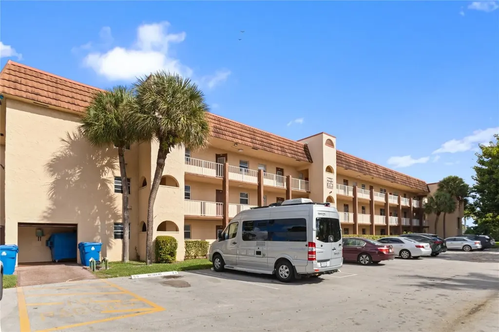 2720 N Pine Island Road Sunrise FL 33322