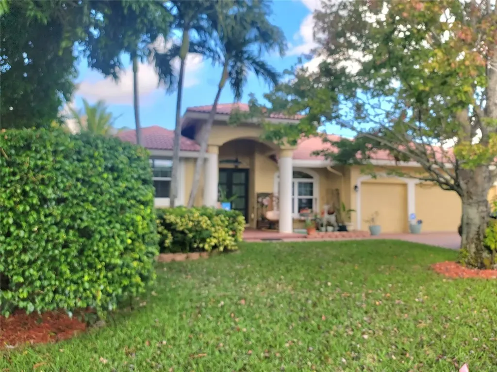8829 NW 45th Place Coral Springs FL 33065