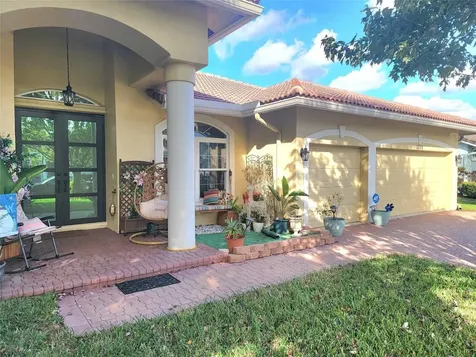 8829 NW 45th Place Coral Springs FL 33065