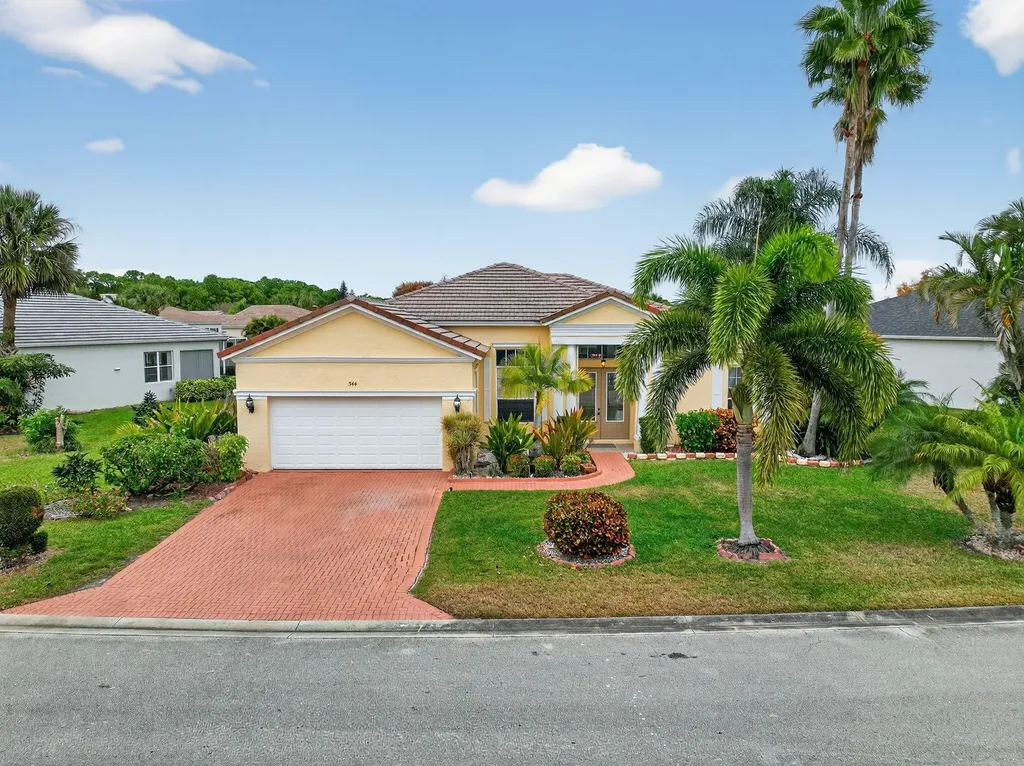 544 SW Lake Manatee Way Port St Lucie FL 34986