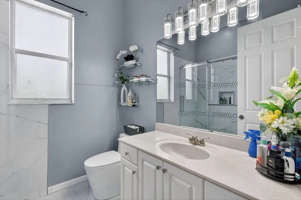 544 SW Lake Manatee Way Port St Lucie FL 34986