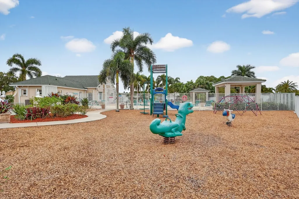 544 SW Lake Manatee Way Port St Lucie FL 34986
