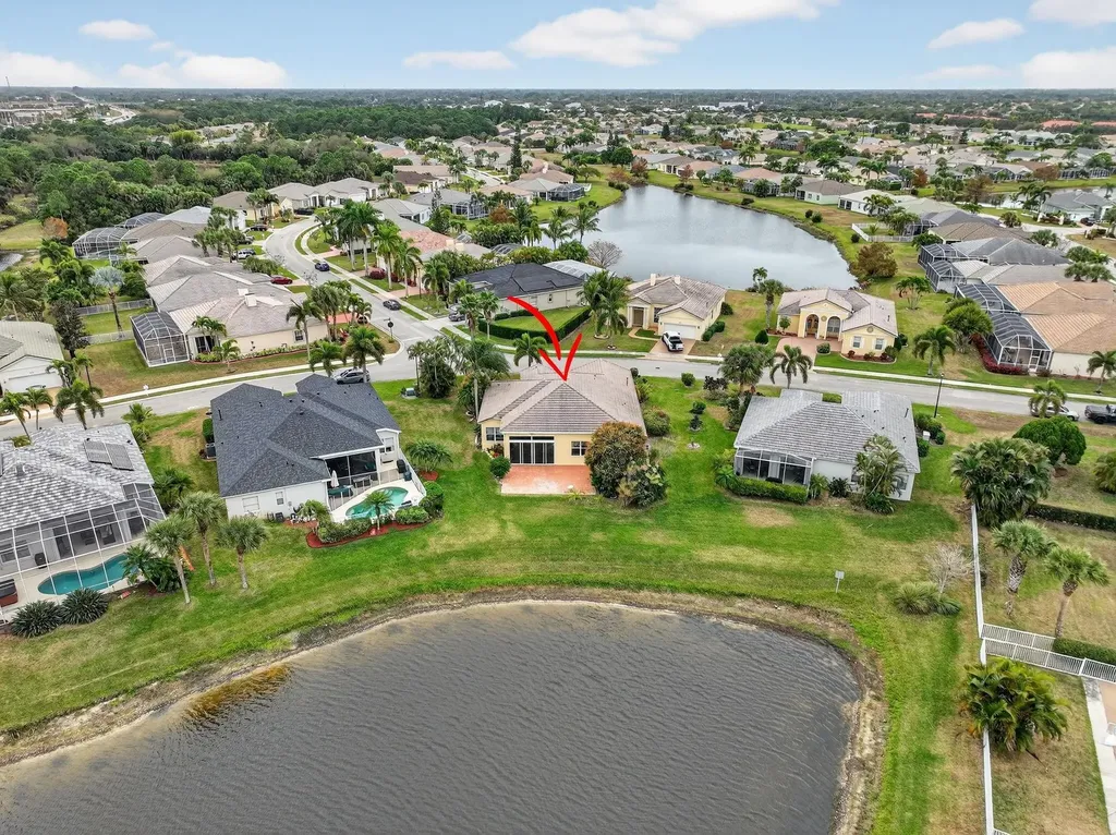 544 SW Lake Manatee Way Port St Lucie FL 34986