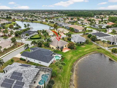 544 SW Lake Manatee Way Port St Lucie FL 34986