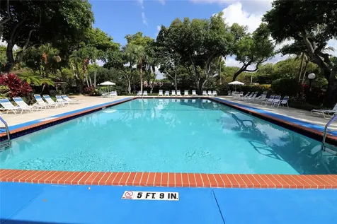 3900 Oaks Clubhouse Drive Pompano Beach FL 33069