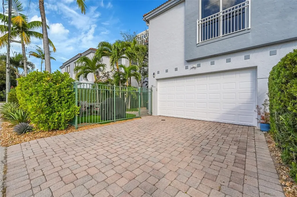 1110 SE 4th Avenue Fort Lauderdale FL 33316
