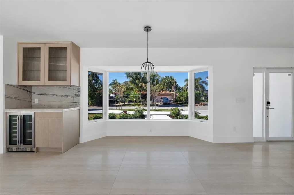 1240 NE 27th Way Pompano Beach FL 33062