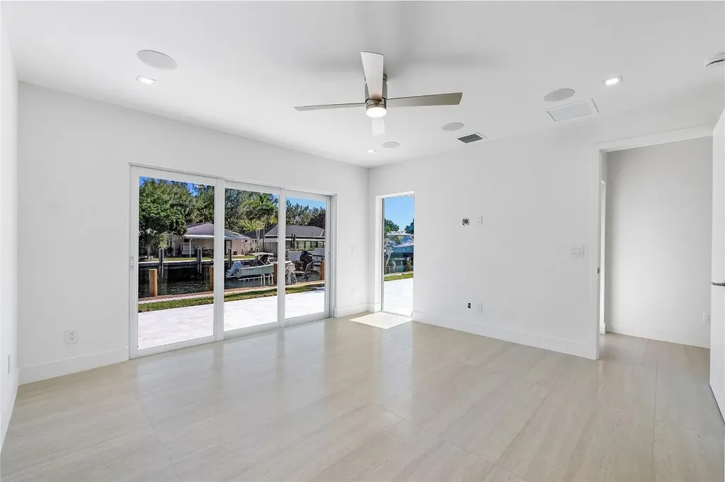1240 NE 27th Way Pompano Beach FL 33062