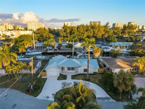 1240 NE 27th Way Pompano Beach FL 33062