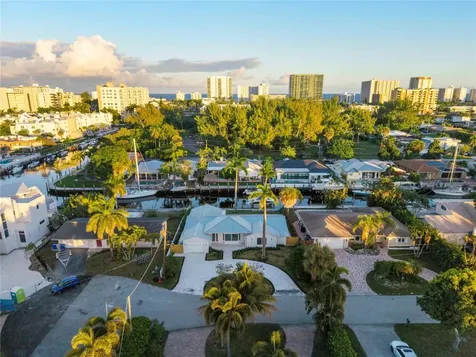 1240 NE 27th Way Pompano Beach FL 33062