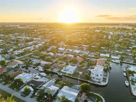 1240 NE 27th Way Pompano Beach FL 33062
