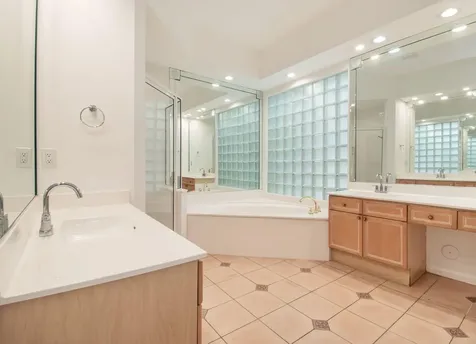 2466 Bay Isle Court Weston FL 33327