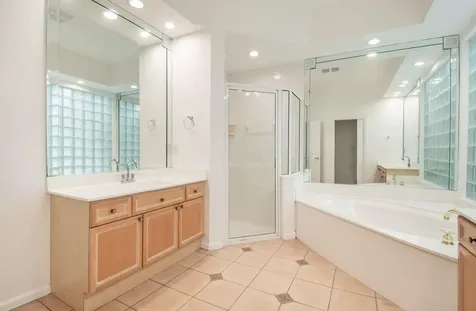 2466 Bay Isle Court Weston FL 33327