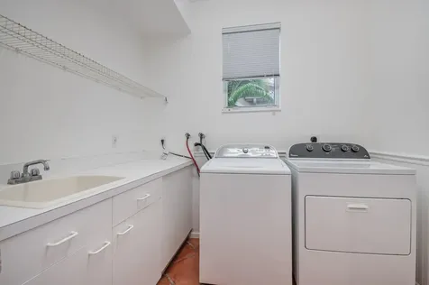 2466 Bay Isle Court Weston FL 33327