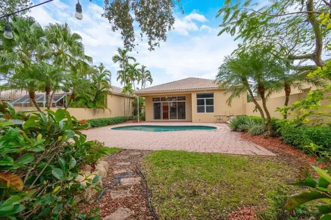 2466 Bay Isle Court Weston FL 33327