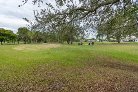 2466 Bay Isle Court Weston FL 33327