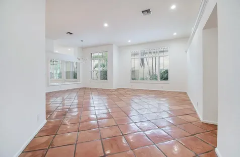 2466 Bay Isle Court Weston FL 33327