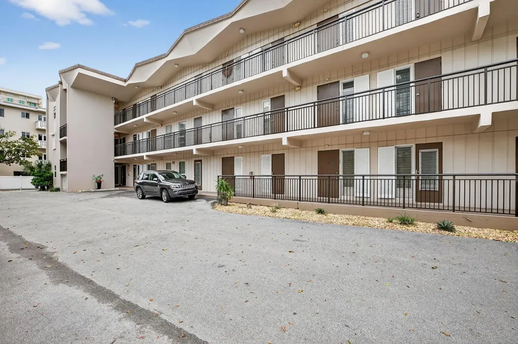 1967 S Ocean Boulevard Pompano Beach FL 33062