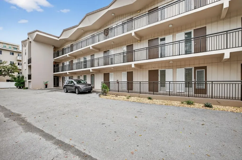 1967 S Ocean Boulevard Pompano Beach FL 33062