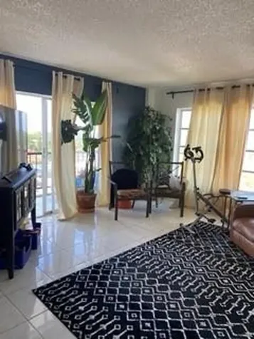 4174 Inverrary Drive Lauderhill FL 33319