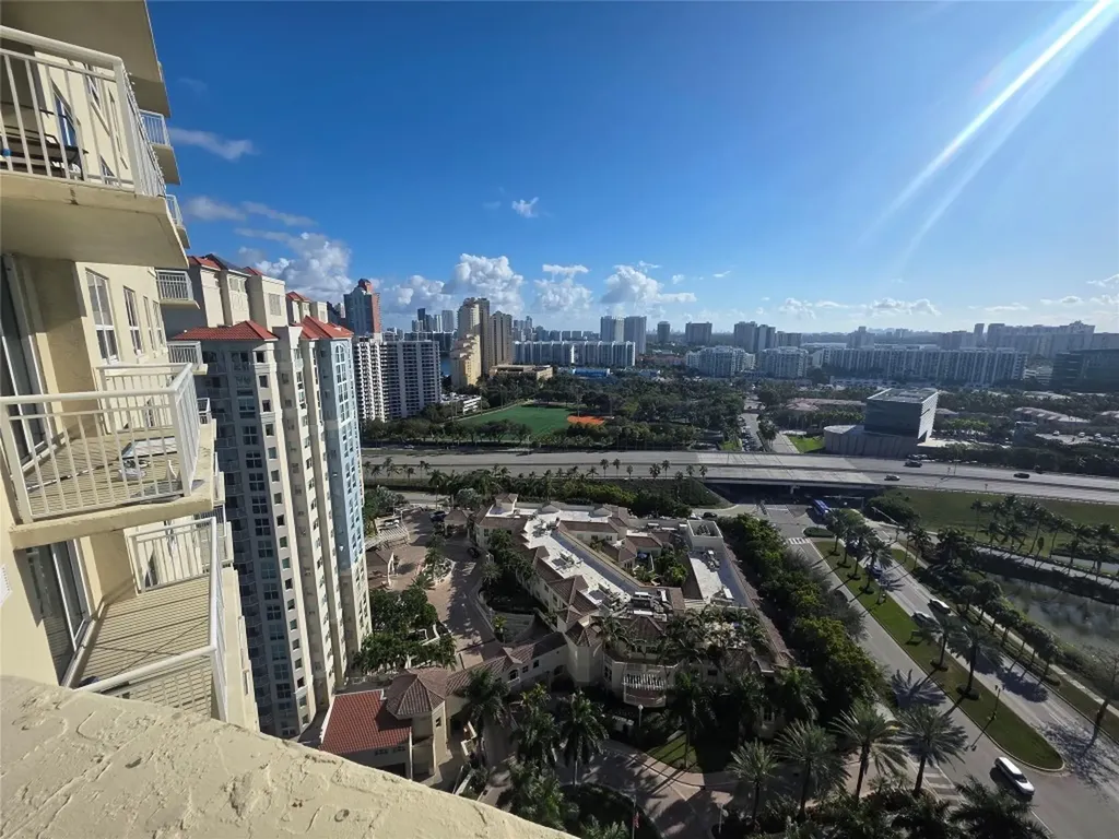 19501 W Country Club Drive Aventura FL 33180