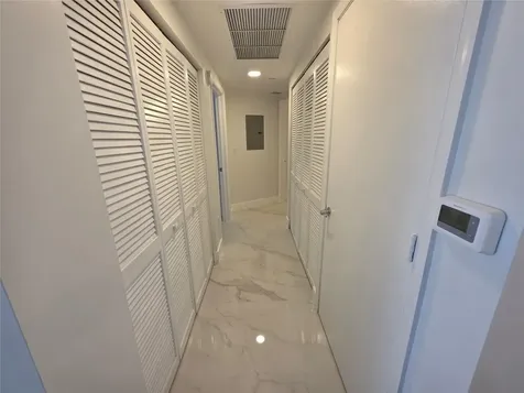 19501 W Country Club Drive Aventura FL 33180