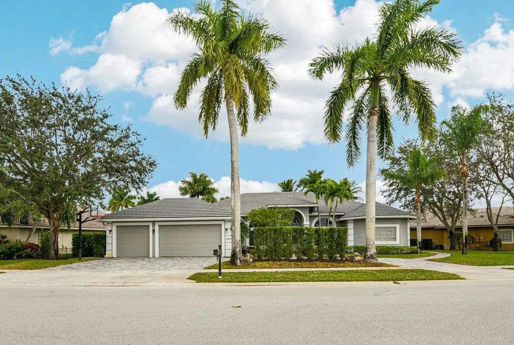 1919 S Club Drive Wellington FL 33414