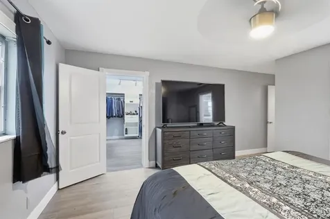 9407 NW 70th Place Tamarac FL 33321