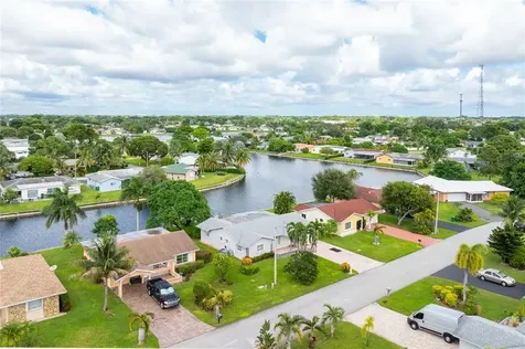 9407 NW 70th Place Tamarac FL 33321