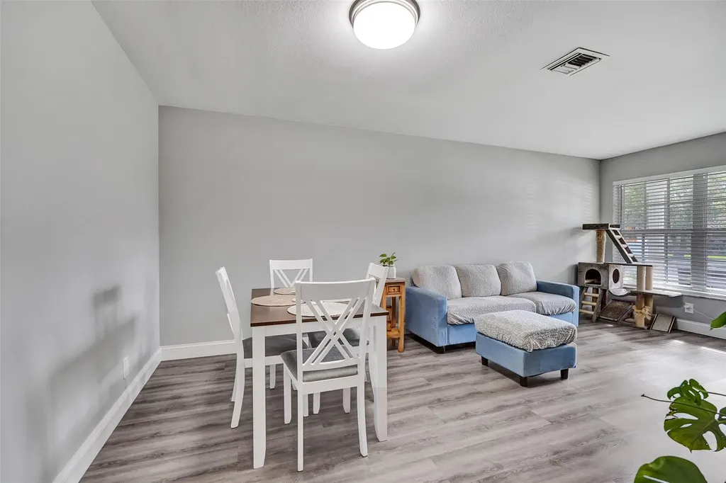 4017 Woodside Drive Coral Springs FL 33065