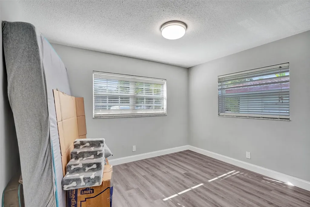 4017 Woodside Drive Coral Springs FL 33065