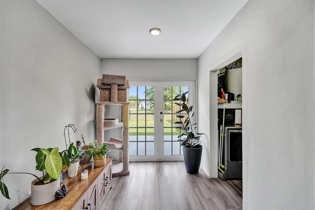 4017 Woodside Drive Coral Springs FL 33065