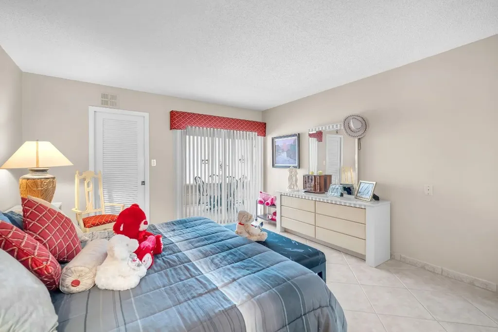 420 Richmond C Deerfield Beach FL 33442