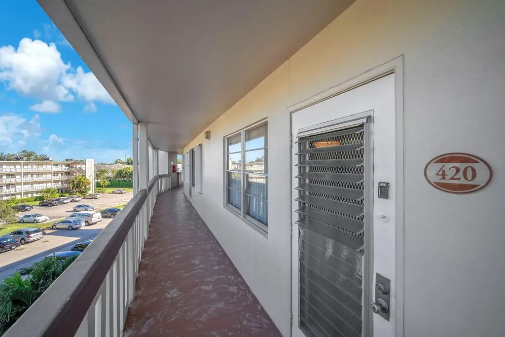 420 Richmond C Deerfield Beach FL 33442