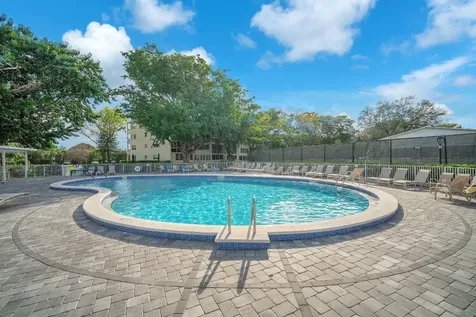 420 Richmond C Deerfield Beach FL 33442
