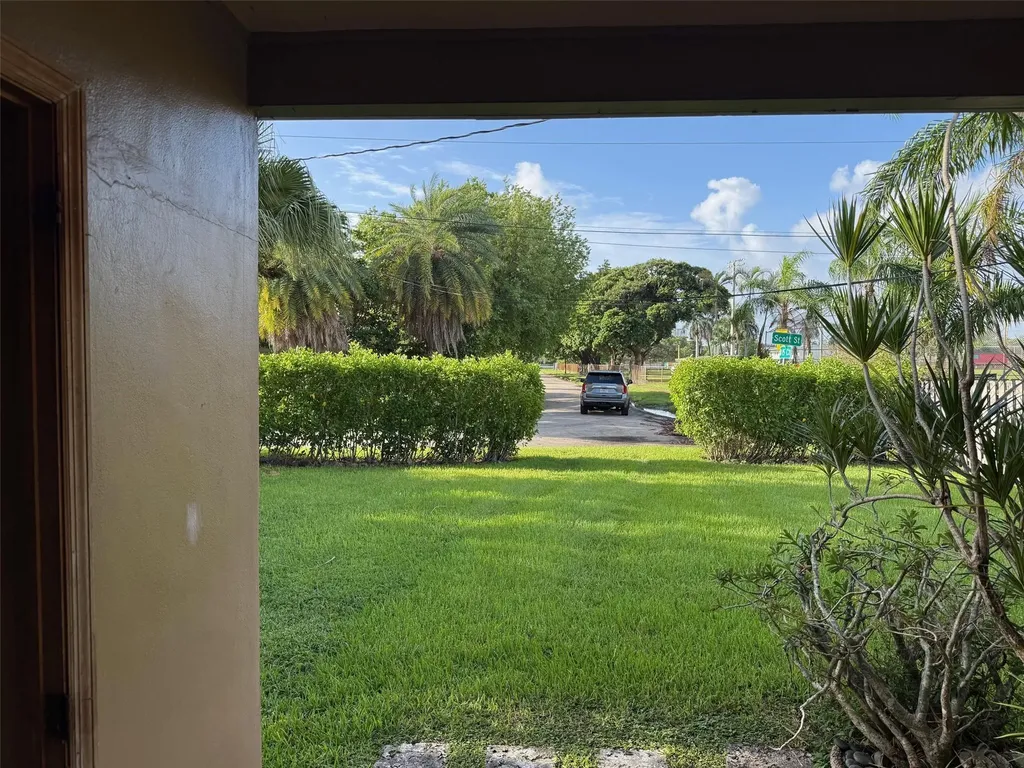 1526 Shenandoah Street Hollywood FL 33020