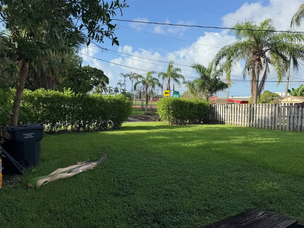 1526 Shenandoah Street Hollywood FL 33020