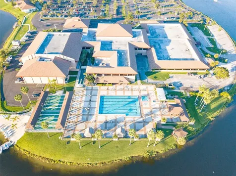 300 SW 134th Way Pembroke Pines FL 33027