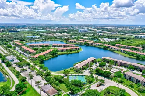 300 SW 134th Way Pembroke Pines FL 33027