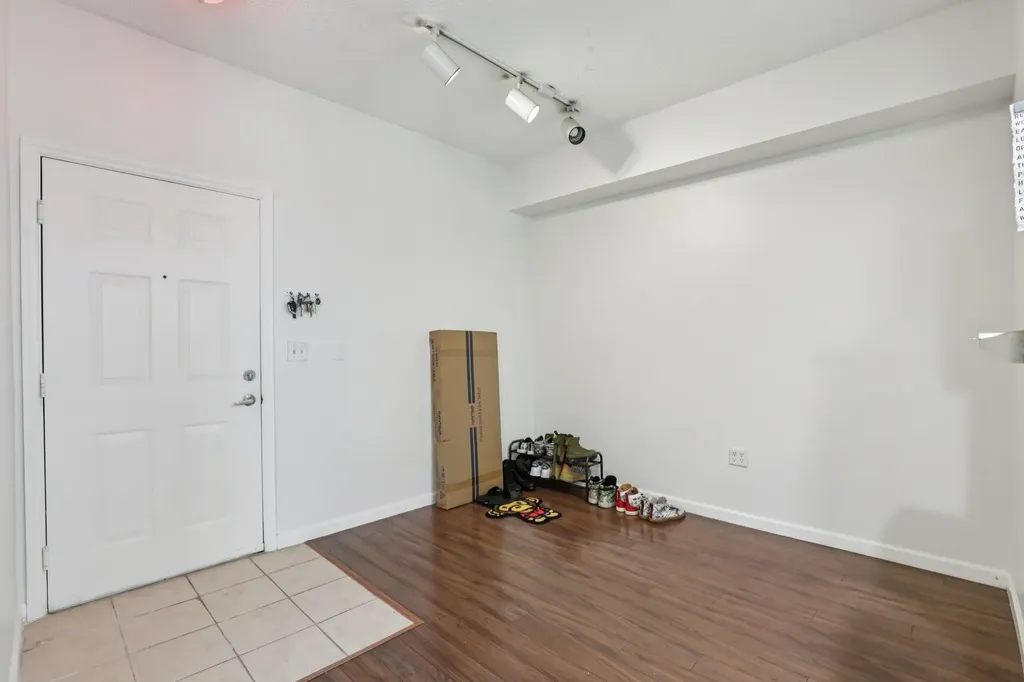 533 NE 3rd Avenue Fort Lauderdale FL 33301