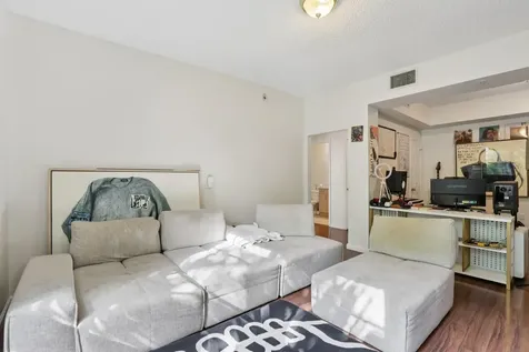 533 NE 3rd Avenue Fort Lauderdale FL 33301